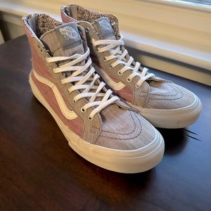 Old School Vans Women’s High-top Zip-up Sneaker Size 9